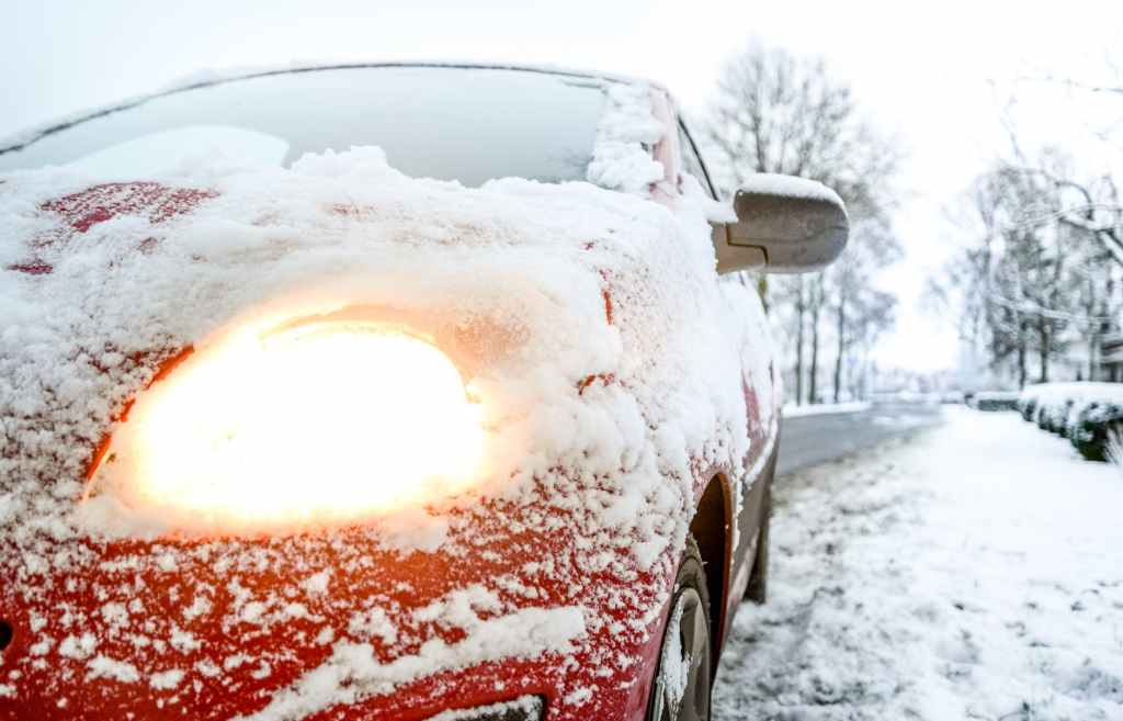 Essential safe driving habits in&nbsp;snow