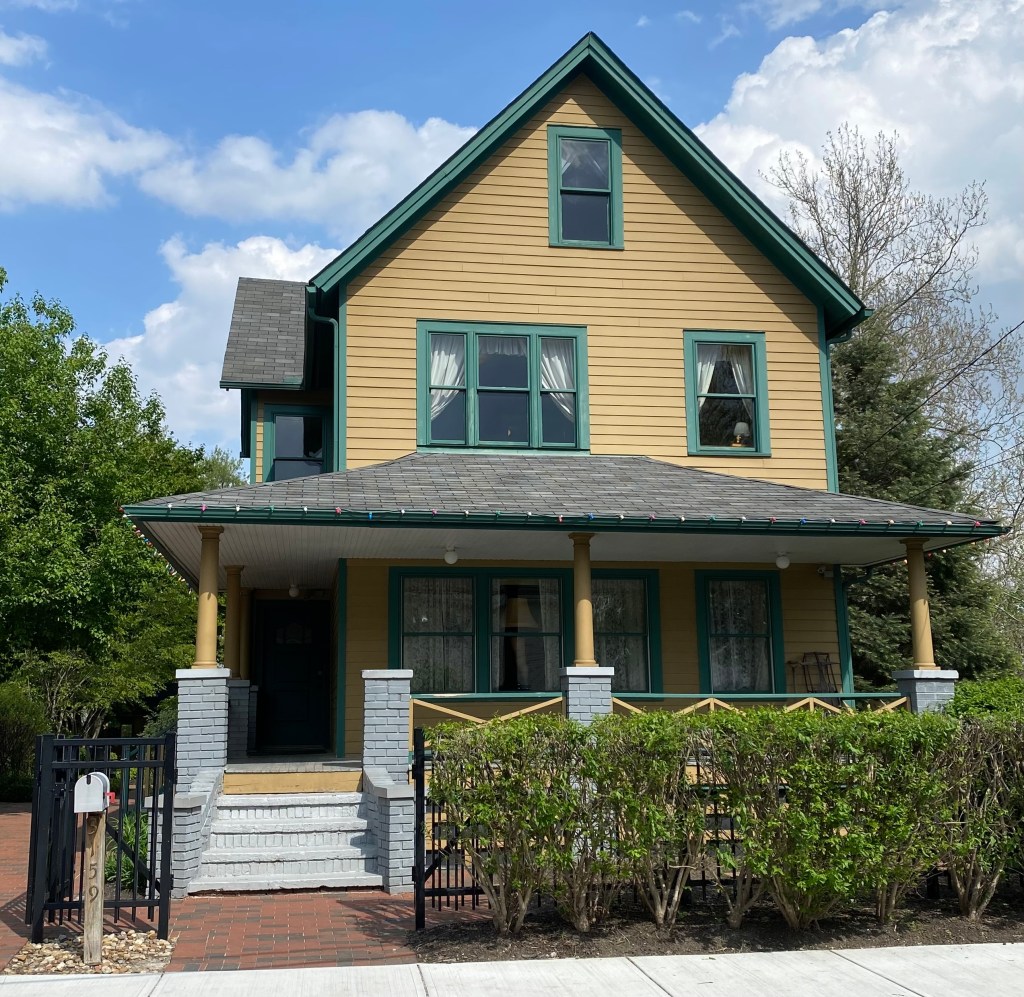 Oh, fudge: ‘A Christmas Story’ house employee loses ring while packing&nbsp;orders
