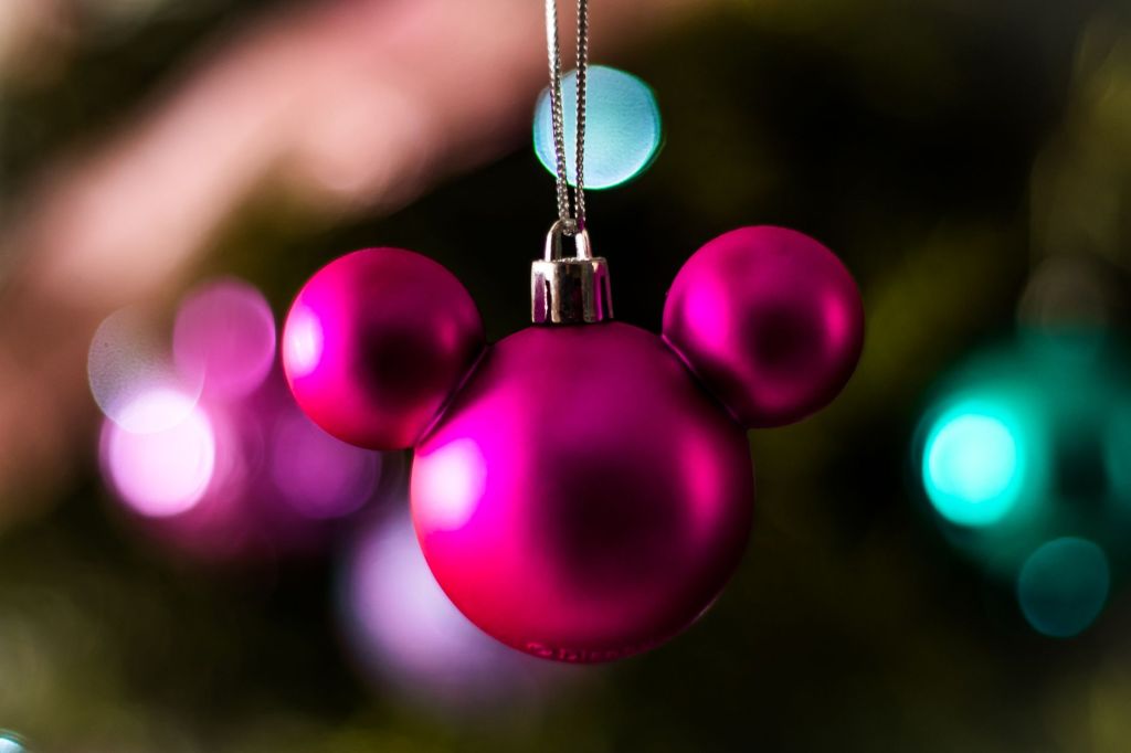 Hallmark plans holiday pop-up store at Disney&nbsp;World